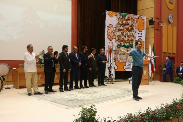برگزيدگان ششمين جشنواره شهروند لاهيجان معرفي شدند